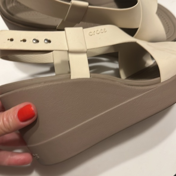 Crocs - Picture 3 of 7